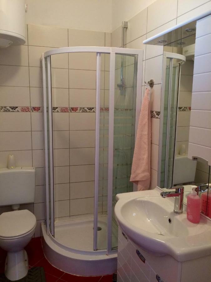 Apartmani Brusel Pag Zewnętrze zdjęcie