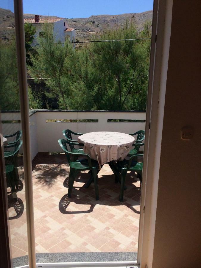 Apartmani Brusel Pag Zewnętrze zdjęcie